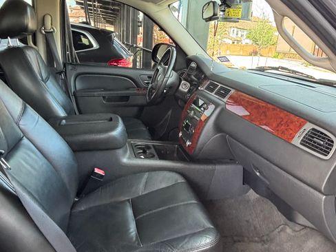 Used 2011 Chevrolet Tahoe LT w/ Texas Edition image 11