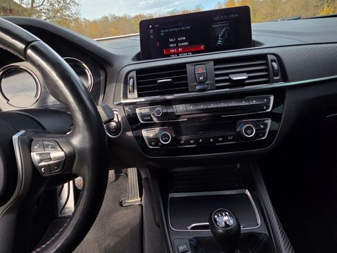 Used 2018 BMW M2 image 16