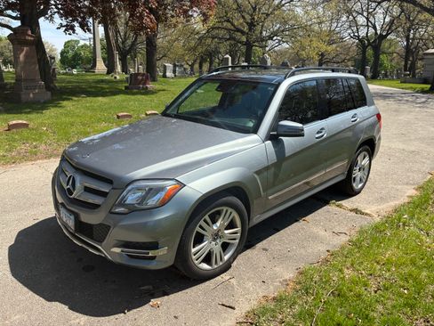 Used 2015 Mercedes-Benz GLK 350 4MATIC image 5