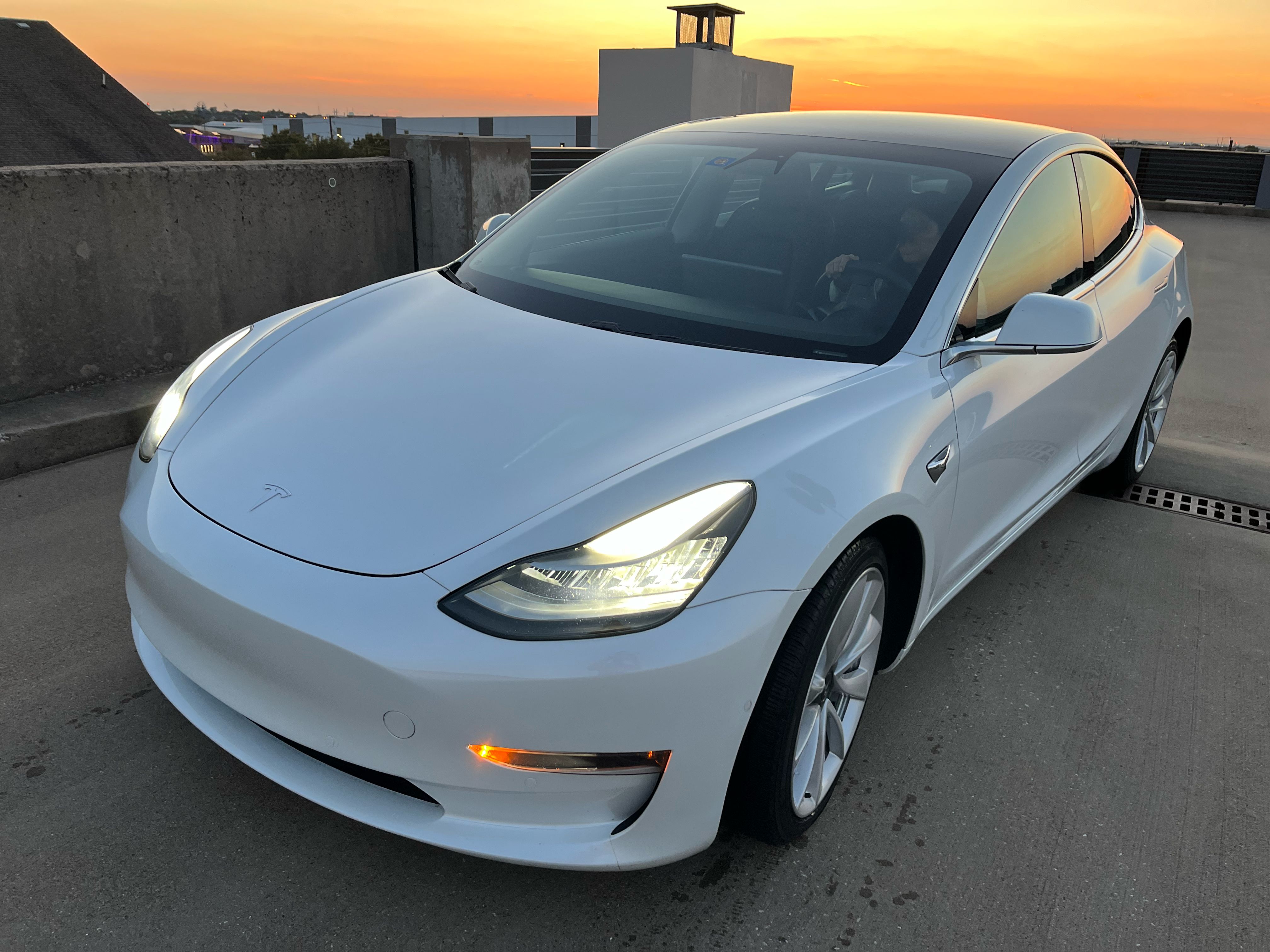 Used 2019 Tesla Model 3 Long Range AWD/4WD image 14