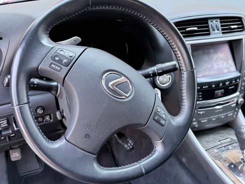 Used 2010 Lexus IS 250C RWD image 14