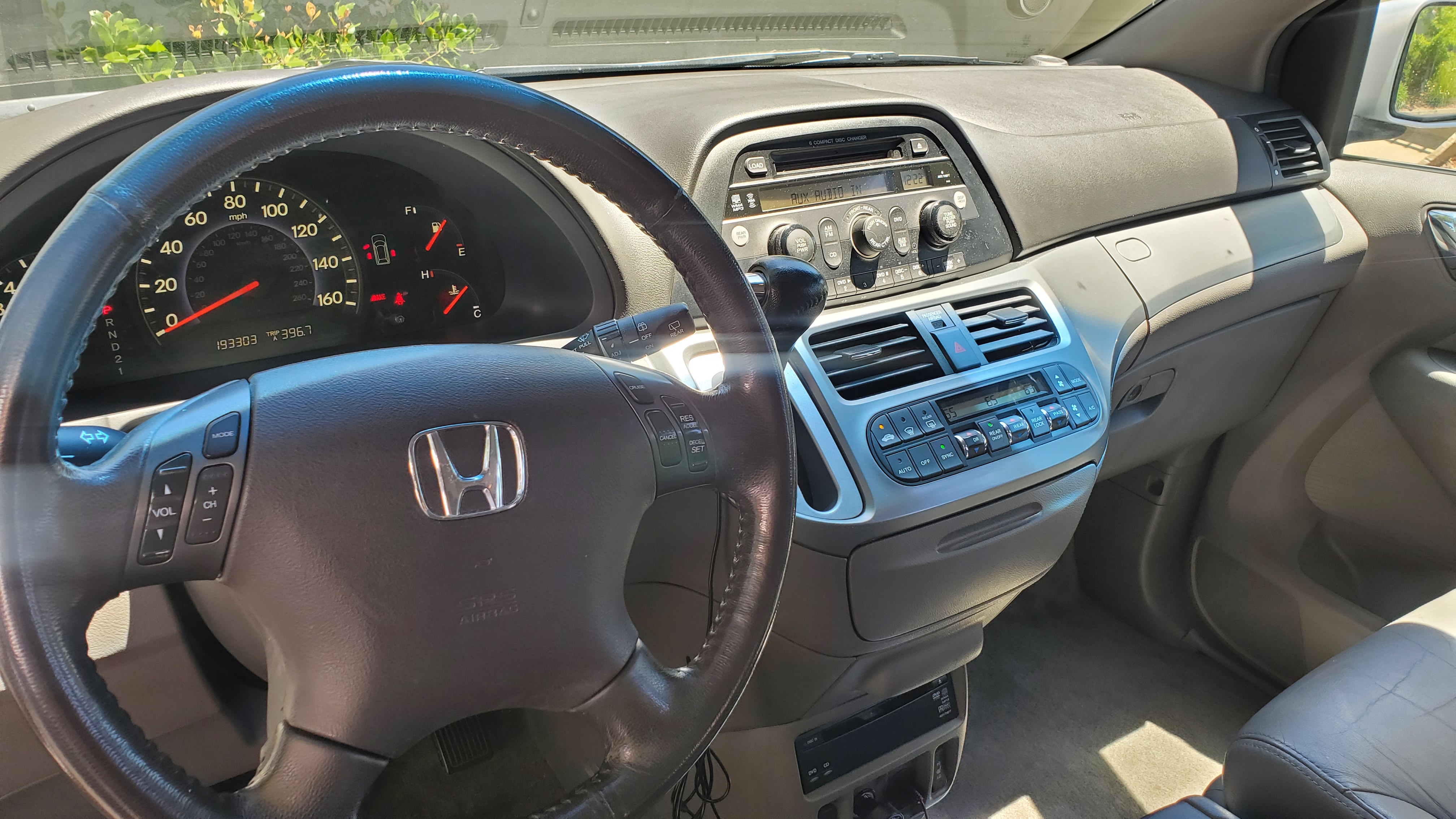 Used 2010 Honda Odyssey EX-L image 8