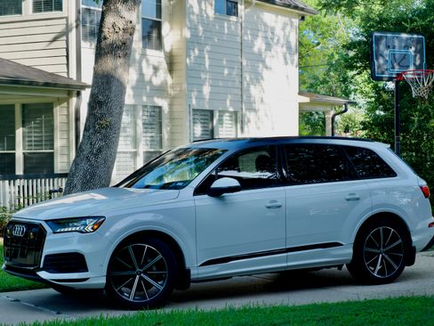 Used 2020 Audi Q7 3.0T Prestige AWD/4WD image 4