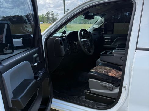 Used 2018 GMC Sierra 1500 2WD Double Cab image 16