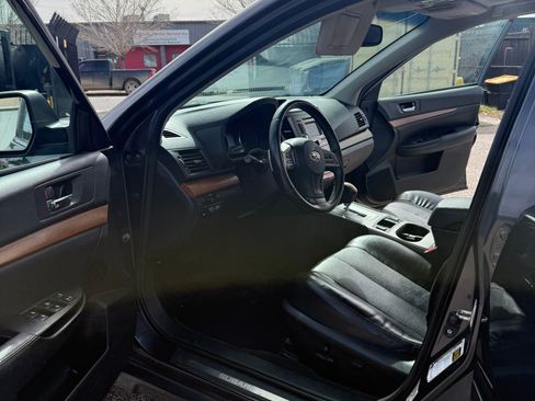 Used 2013 Subaru Outback 2.5i Limited image 6