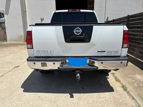 Used 2008 Nissan Titan SE RWD image 5