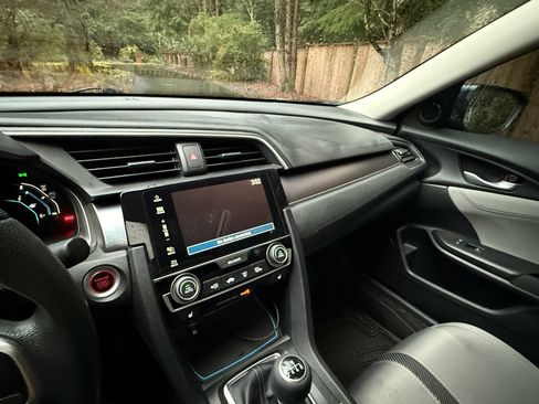 Used 2017 Honda Civic EX-T image 11