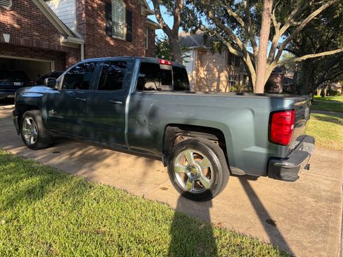 Used 2014 Chevrolet Silverado 1500 LT w/ Texas Edition, 1LT Trim RWD image 2