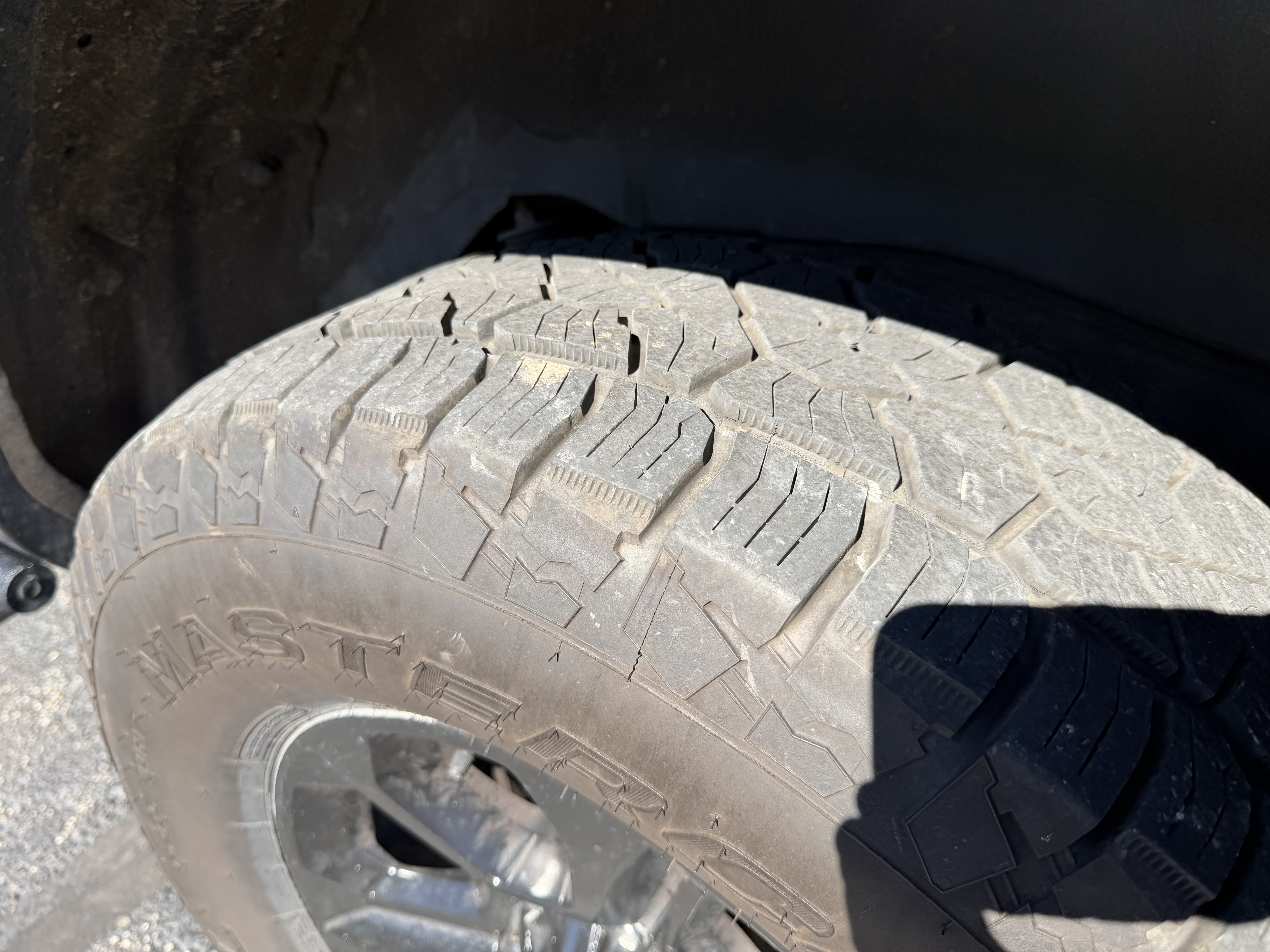 Used 2015 Toyota 4Runner SR5 AWD/4WD image 15