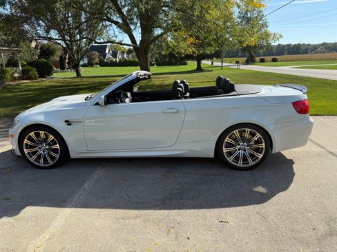 Used 2013 BMW M3 Convertible RWD image 10