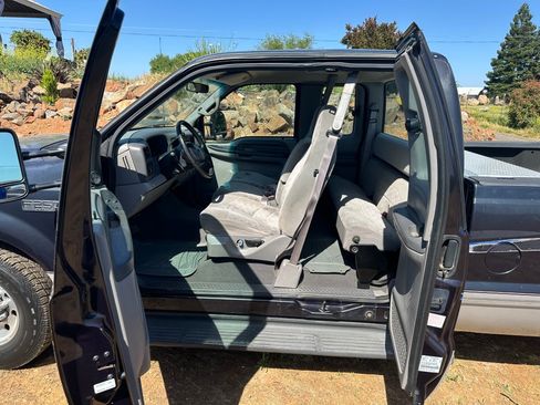 Used 1999 Ford F250 2WD SuperCab Super Duty image 9