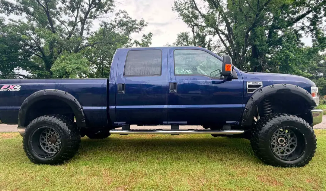 Used 2008 Ford F250 FX4 AWD/4WD image 1