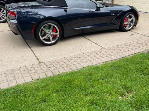 Used 2014 Chevrolet Corvette Stingray Convertible w/ 3LT Preferred Equipment Group RWD image 12
