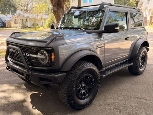 Used 2022 Ford Bronco Wildtrak image 1