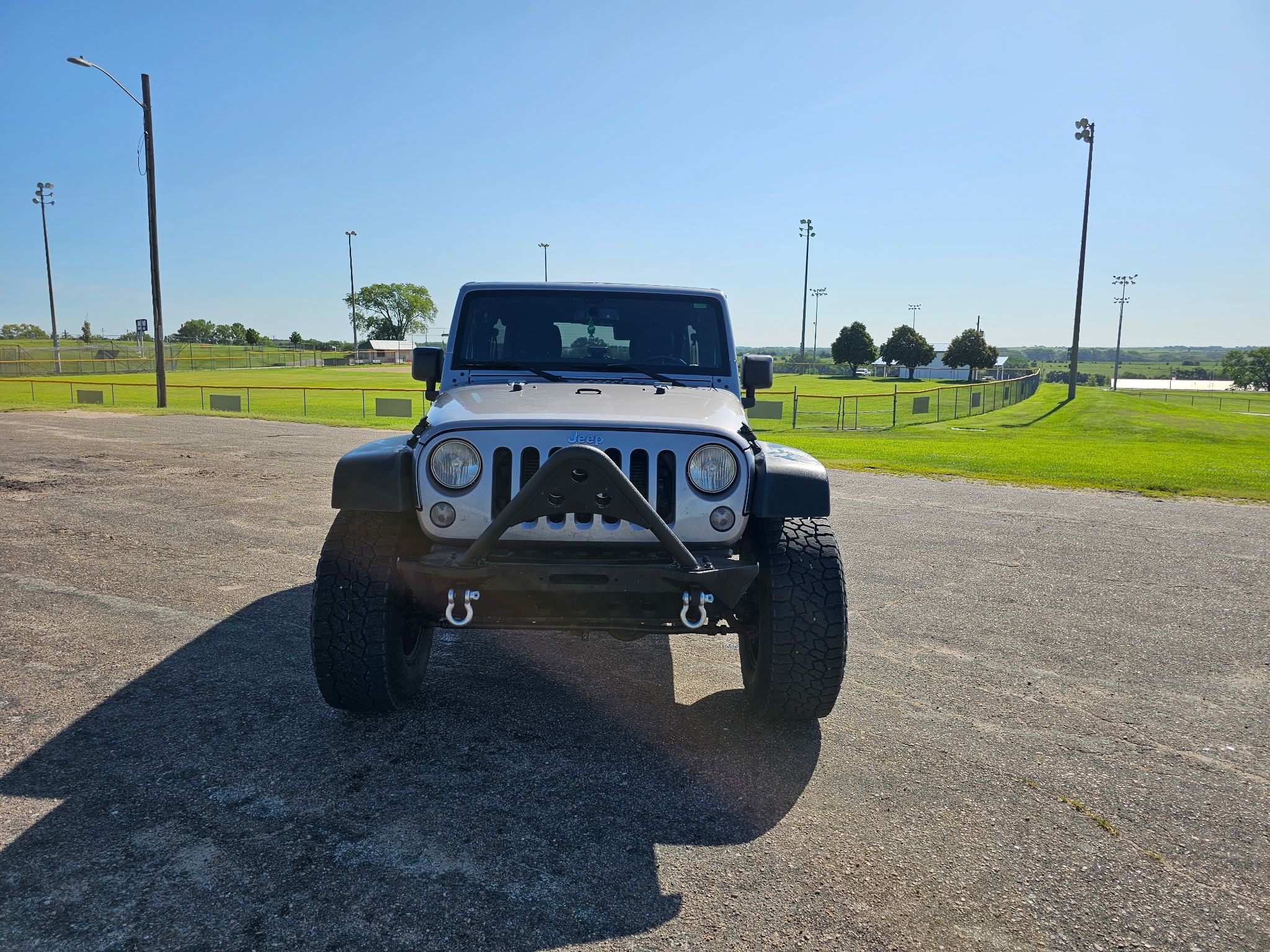 Used 2015 Jeep Wrangler Unlimited Rubicon w/ Connectivity Group AWD/4WD image 2