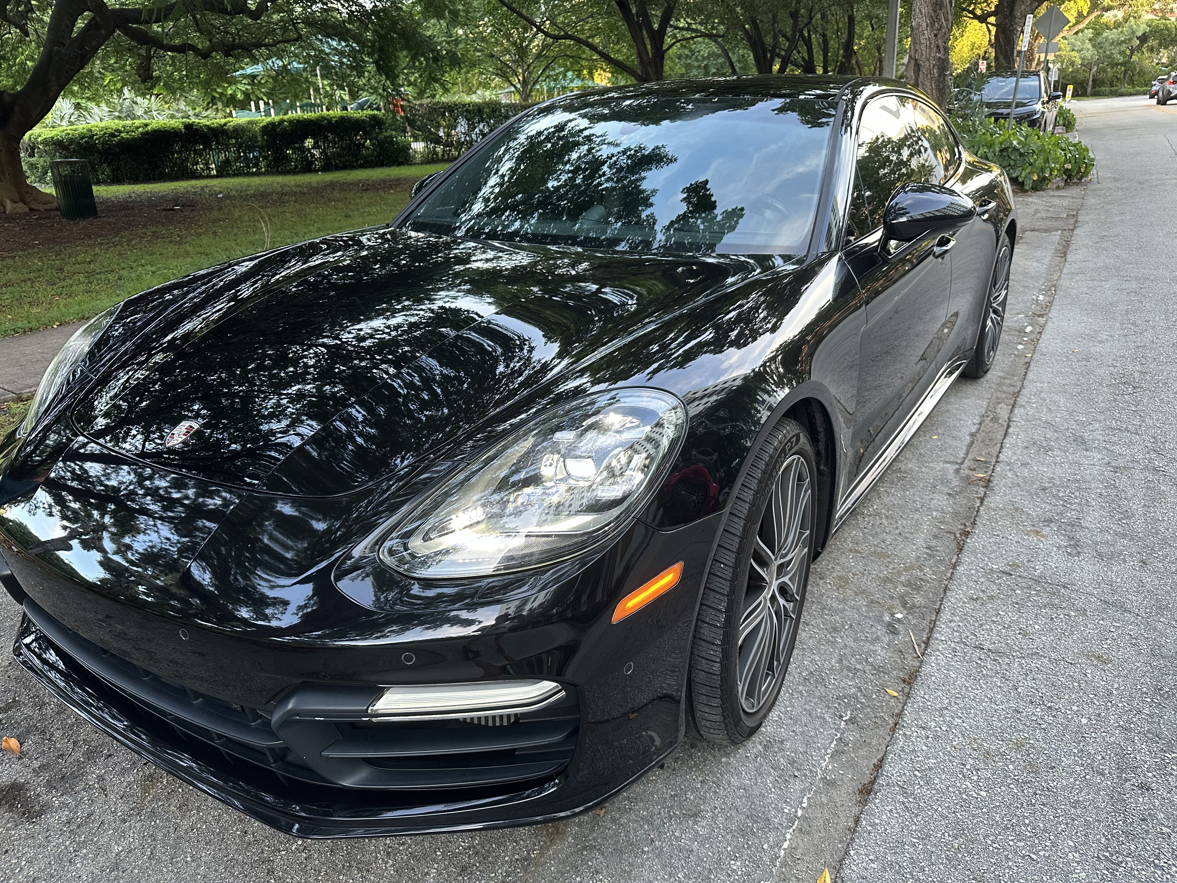 Used 2017 Porsche Panamera 4S AWD/4WD image 10