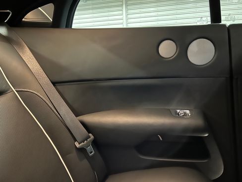 Used 2018 Rolls-Royce Wraith RWD image 28
