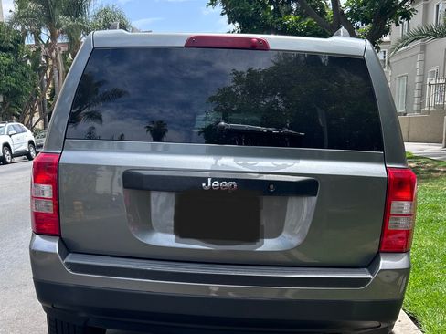 Used 2012 Jeep Patriot Sport FWD image 4