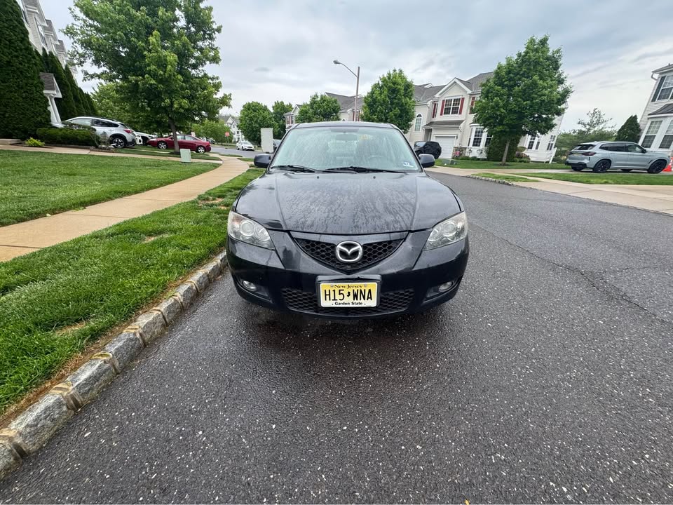 Used 2009 MAZDA MAZDA3 i Touring Value FWD image 2
