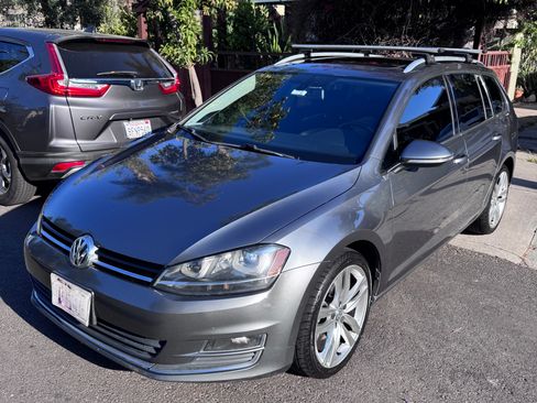 Used 2015 Volkswagen Golf TDI SEL w/ Lighting Package (SEL) FWD image 1