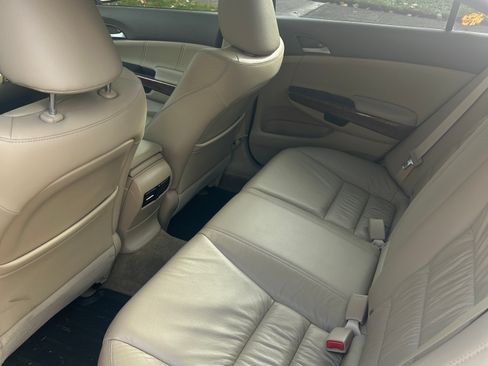 Used 2010 Honda Accord EX-L image 10