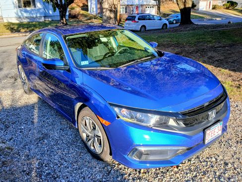 Used 2020 Honda Civic LX image 2