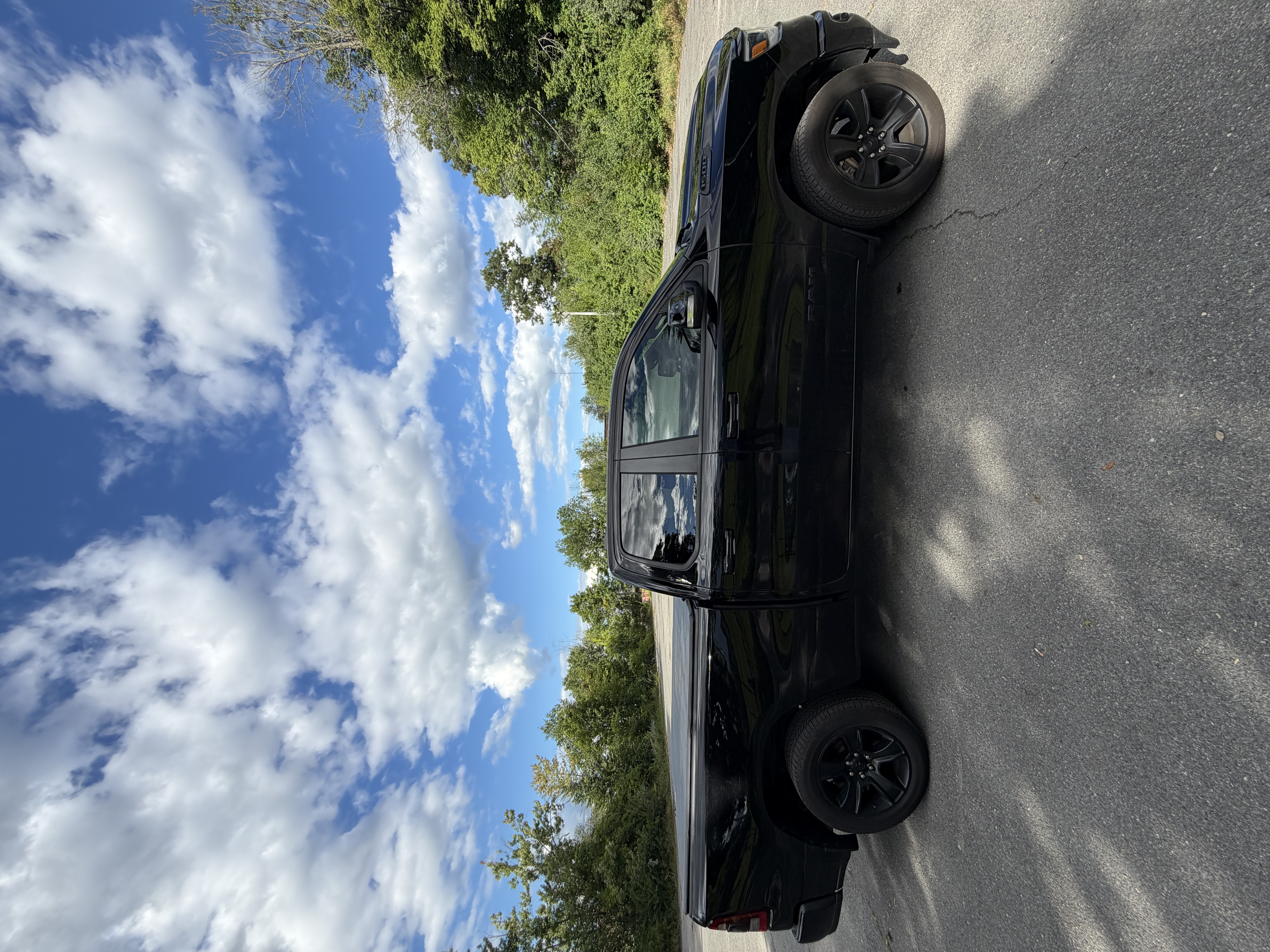 Used 2022 RAM 1500 Big Horn AWD/4WD image 2