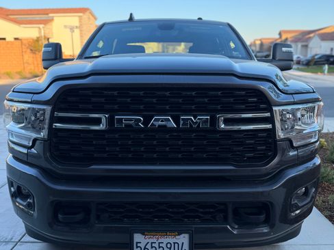 Used 2024 RAM 2500 Big Horn w/ Sport Appearance Package AWD/4WD image 5