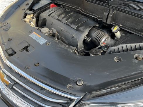 Used 2016 Chevrolet Traverse LT image 6