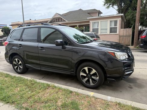 Used 2018 Subaru Forester 2.5i Premium AWD/4WD image 5