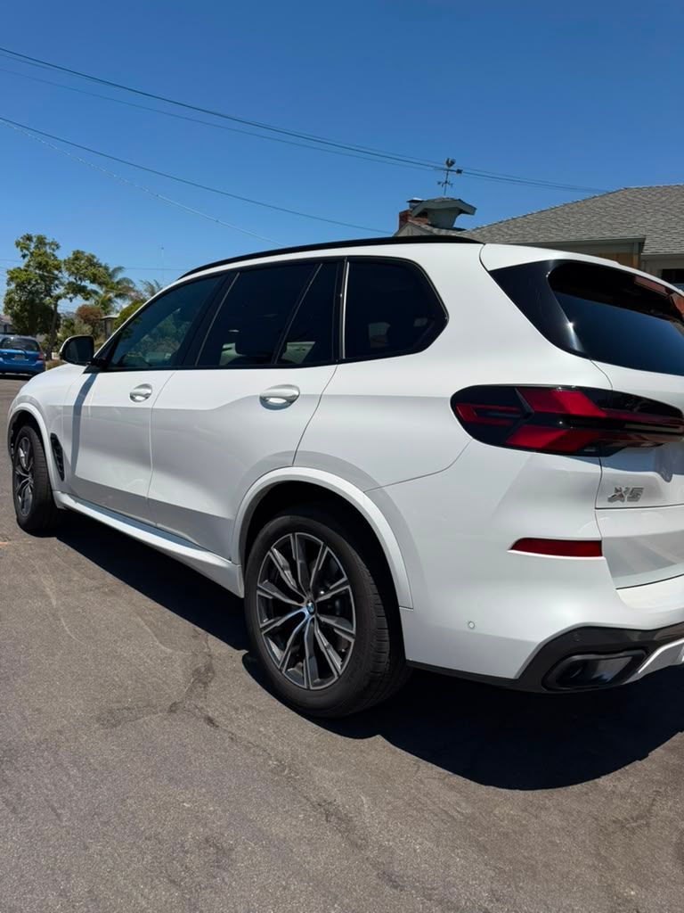 Used 2026 BMW X5 xDrive40i w/ M Sport Package AWD/4WD image 5