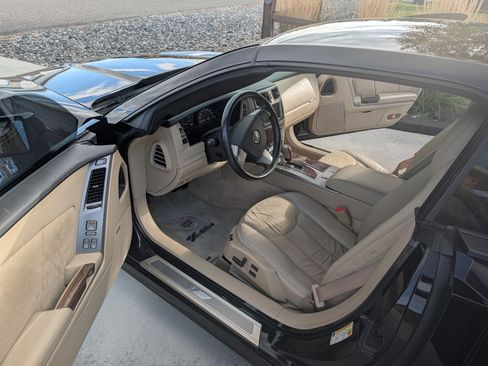 Used 2008 Cadillac XLR V image 4