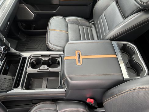 Used 2023 Ford F250 Platinum image 8