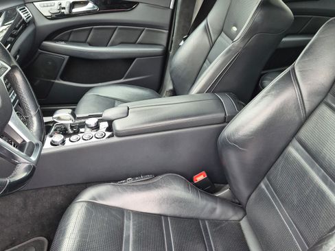 Used 2012 Mercedes-Benz CLS 63 AMG image 13