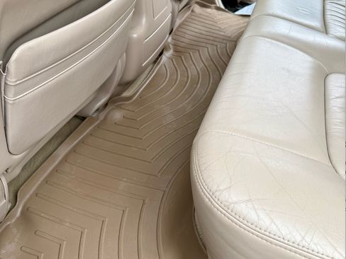 Used 2000 Lexus LX 470 4WD image 24