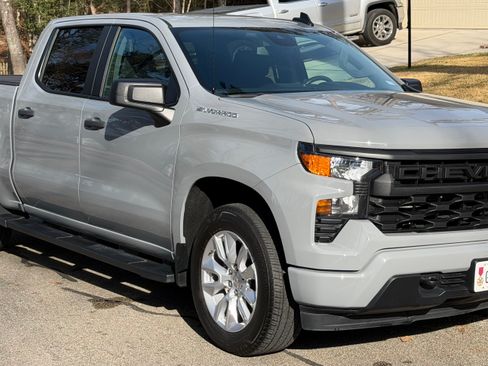 Used 2024 Chevrolet Silverado 1500 Custom image 18