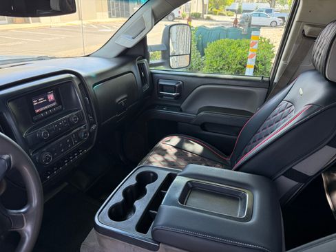 Used 2015 GMC Sierra 2500 2WD Double Cab w/ Sierra Convenience Package image 13