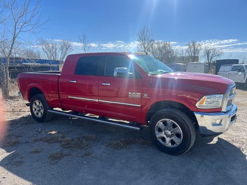 Used 2015 RAM 2500 Laramie w/ Protection Group image 10
