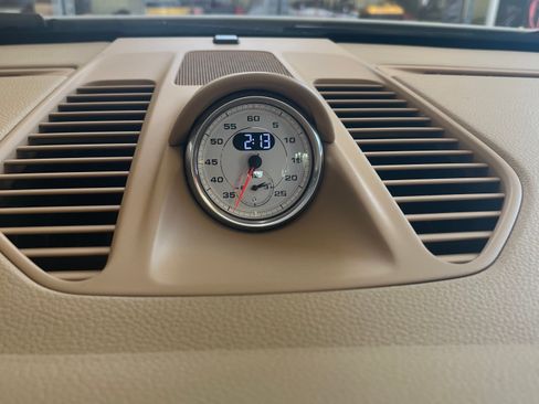 Used 2014 Porsche 911 Carrera image 20