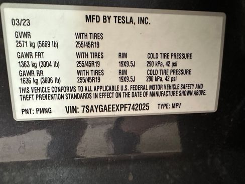 Used 2023 Tesla Model Y Long Range AWD/4WD image 23
