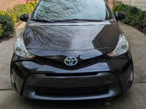 Used 2015 Toyota Prius V Four image 1
