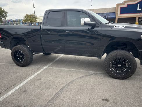 Used 2019 RAM 1500 Big Horn image 5