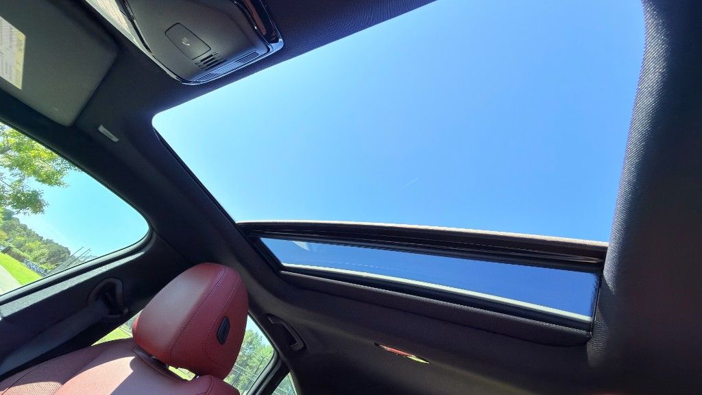 Used 2023 BMW i4 eDrive35 RWD image 8