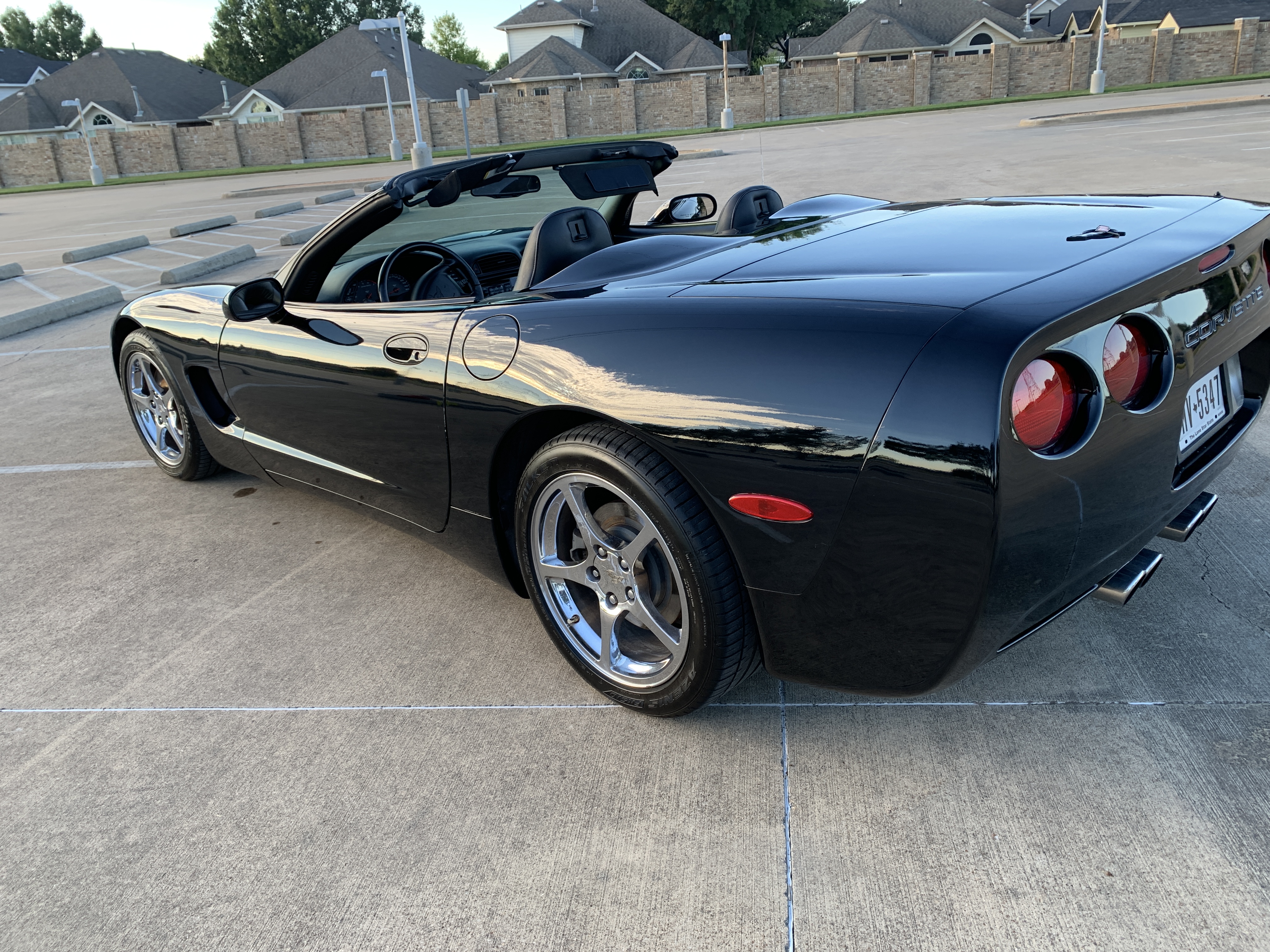 Used 2000 Chevrolet Corvette Convertible w/ Memory Pkg RWD image 4