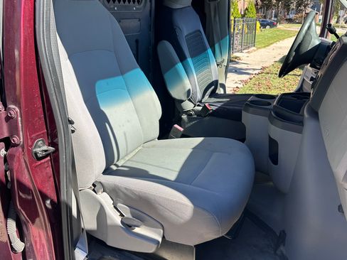 Used 2011 Ford E-250 and Econoline 250 w/ Commercial Cargo Van Pkg RWD image 12