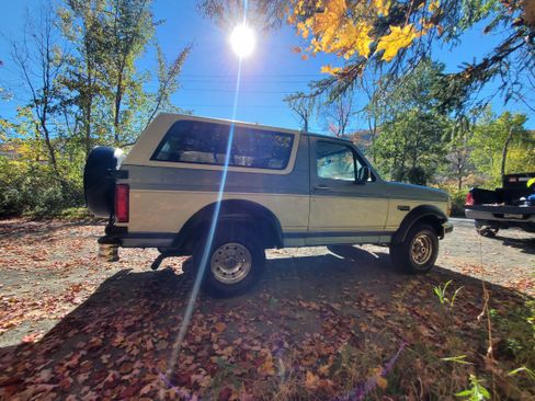 Used 1996 Ford Bronco image 14