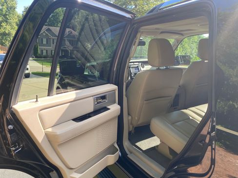 Used 2014 Ford Expedition Limited w/ Equipment Group 301A AWD/4WD image 5