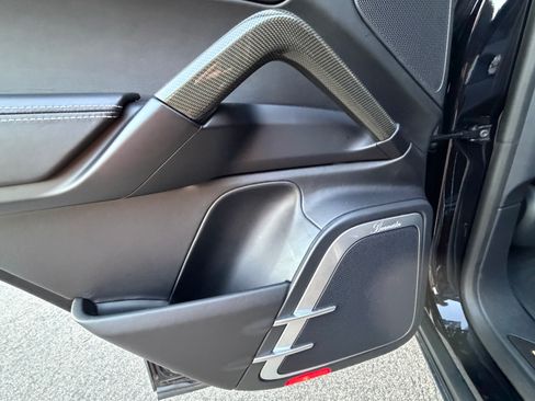 Used 2018 Porsche Cayenne Turbo S w/ Premium Package Plus image 14