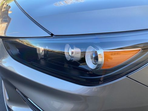 Used 2020 Hyundai Elantra GT N Line image 15