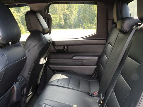 Used 2024 Toyota Tacoma SR AWD/4WD image 20